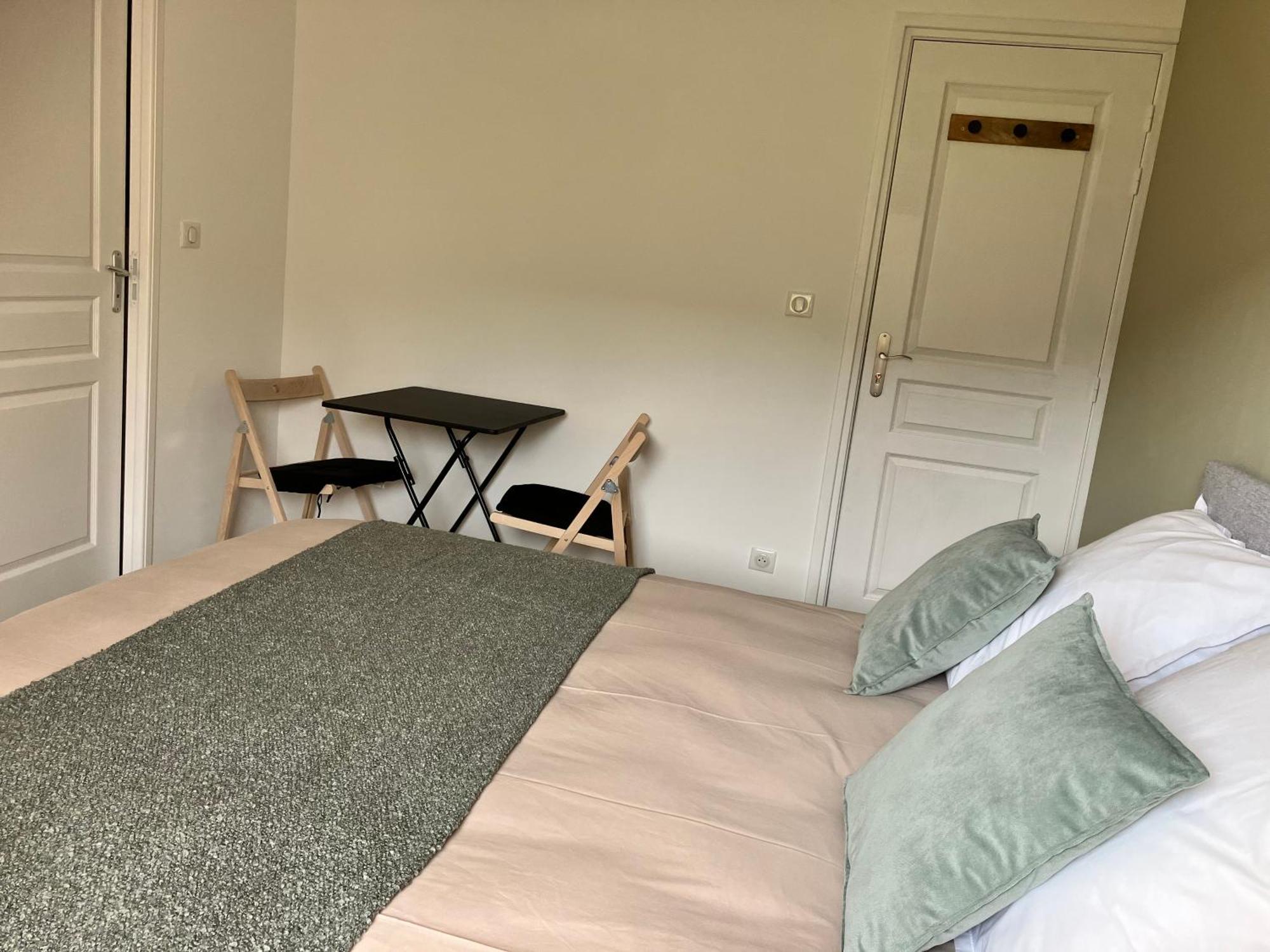La Gentiane Bed & Breakfast Le Falgoux ภายนอก รูปภาพ