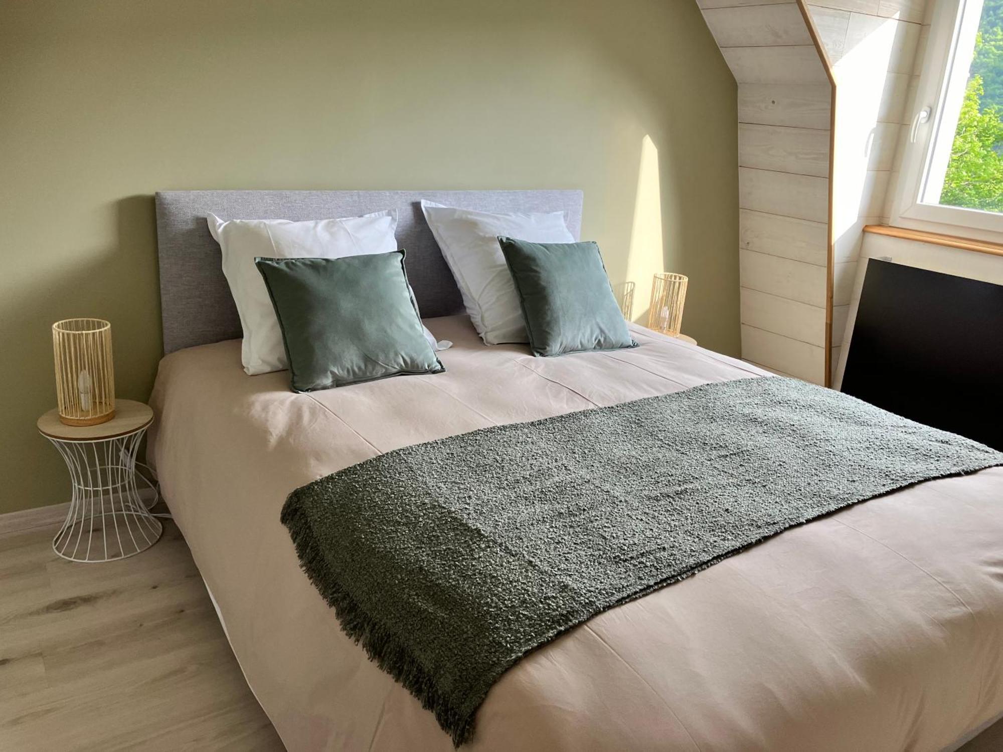 La Gentiane Bed & Breakfast Le Falgoux ภายนอก รูปภาพ